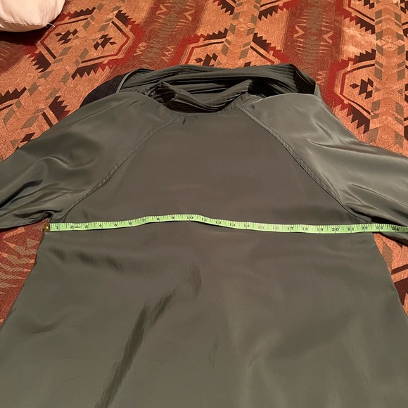 MYCRA PAC Reversible Rain Jacket with carry purse. EUC - Picture 7 of 7